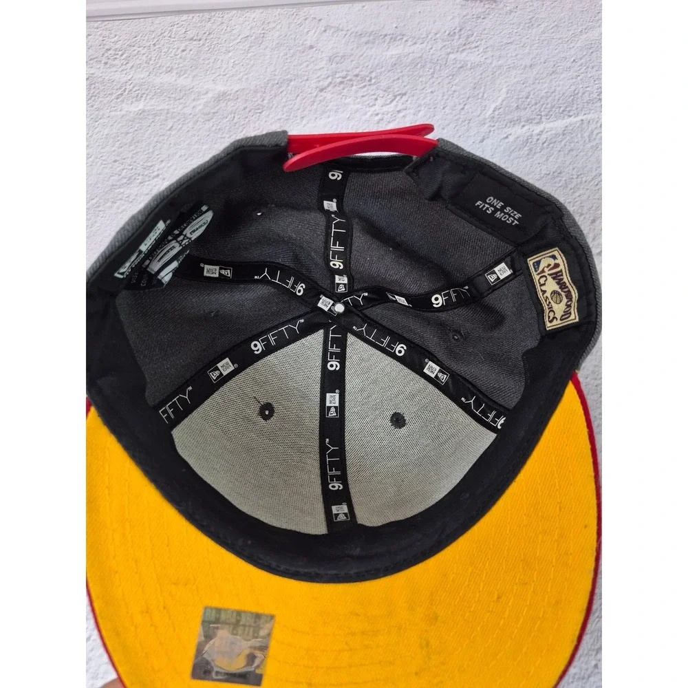 New Era 9Fifty Snapback Flatbrim NBA MIAMI HEAT Hat 3 Time NBA Champions OSFM